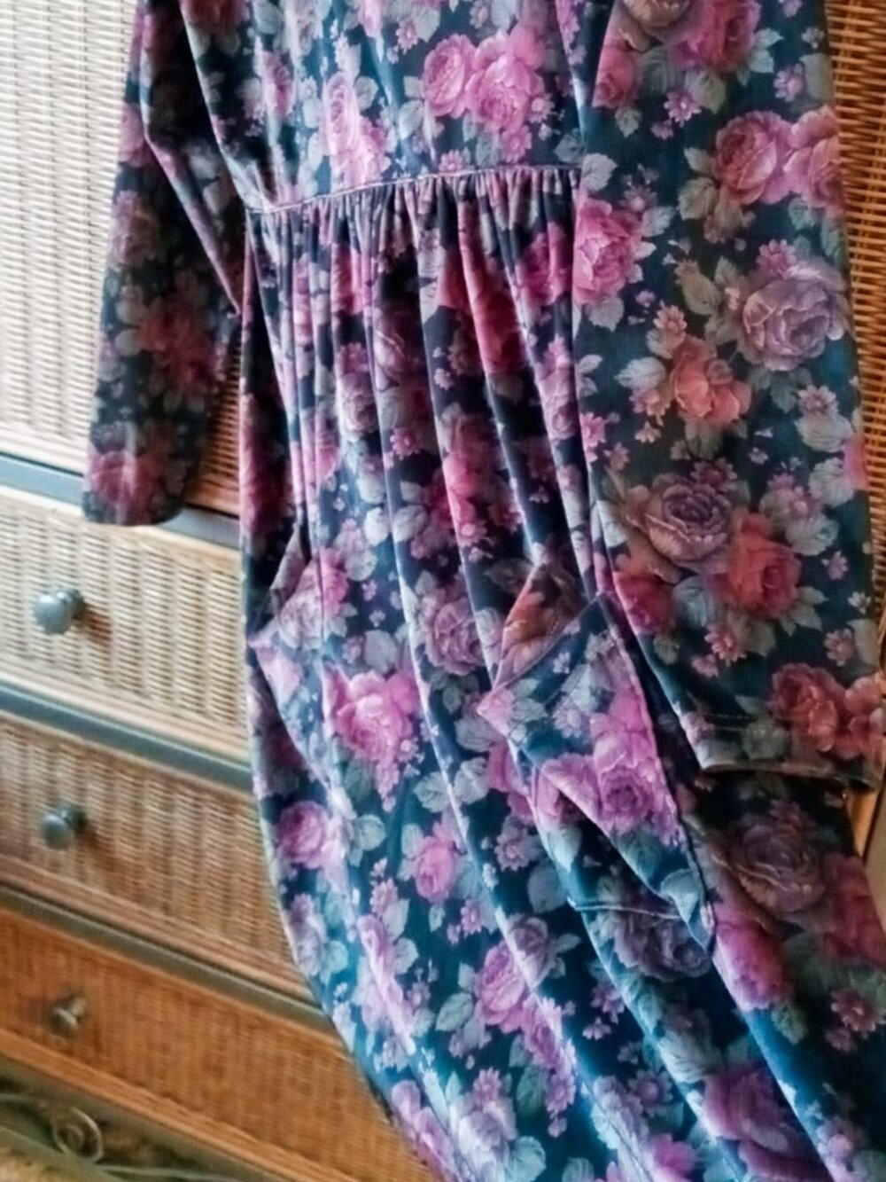 Vintage Moda INTL (Victoria's Secret) Velvet Babydoll Black Floral Tunic Dress M - Picture 10 of 13